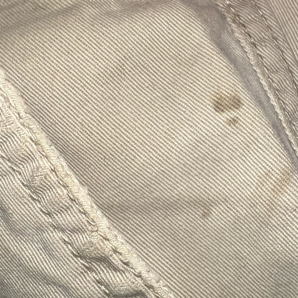 Men’s khaki shorts - Picture 2 of 6